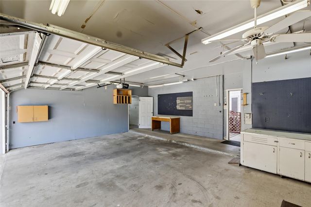 904 Bob White Street, Bryan, TX 77802