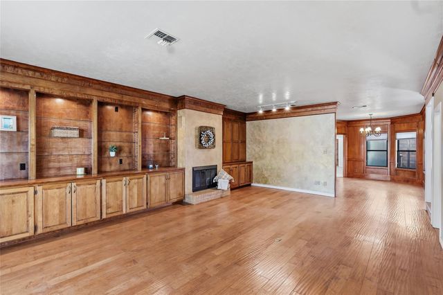 904 Bob White Street, Bryan, TX 77802