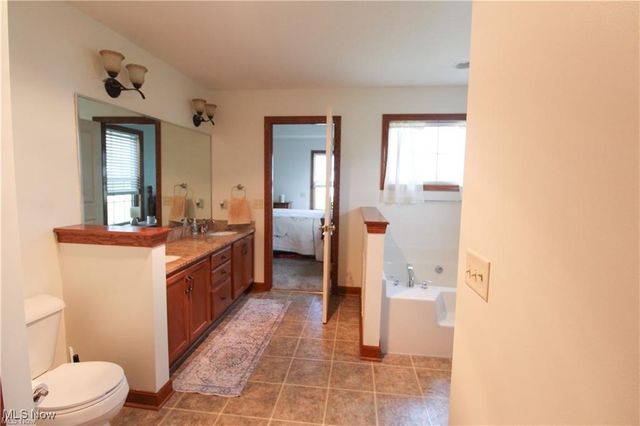 7245 Jimmie Street SW, Massillon, OH 44646