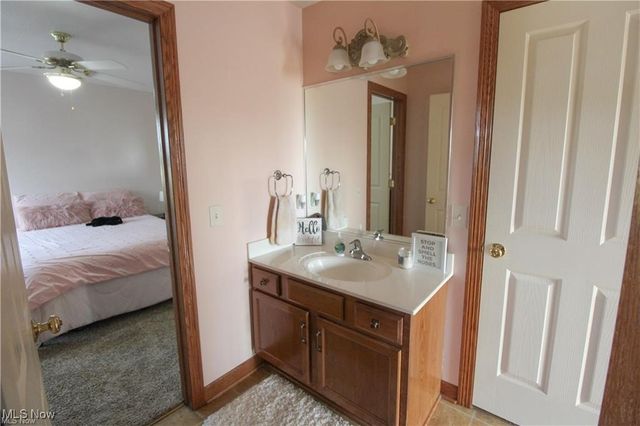 7245 Jimmie Street SW, Massillon, OH 44646