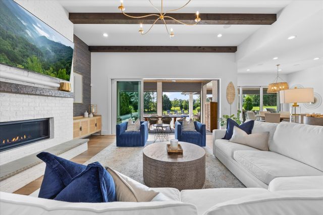 125 Cedar Ridge Ln, Crossville, TN 38555