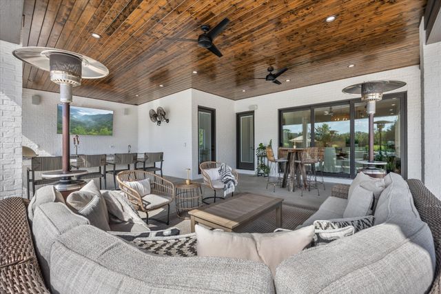 125 Cedar Ridge Ln, Crossville, TN 38555