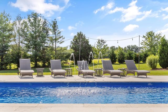 125 Cedar Ridge Ln, Crossville, TN 38555