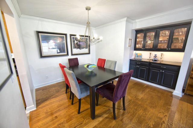 12437 Emily LANE, Mequon, WI 53092