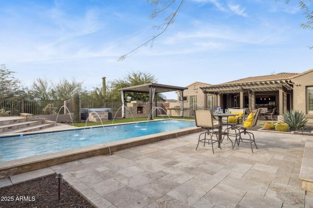 8721 E NANCE Street E, Mesa, AZ 85207