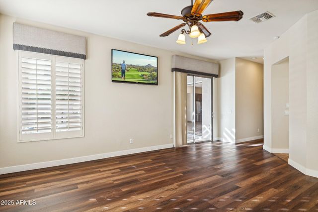 8721 E NANCE Street E, Mesa, AZ 85207