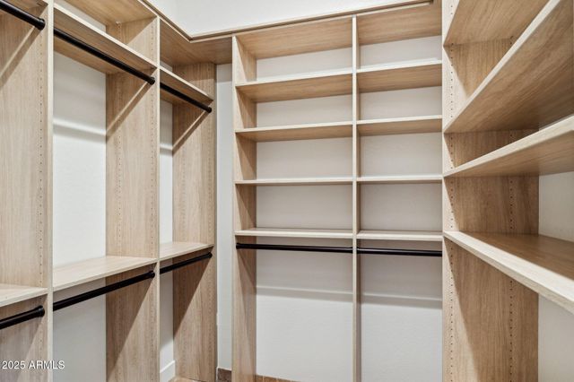 8721 E NANCE Street E, Mesa, AZ 85207