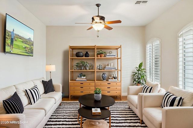 8721 E NANCE Street E, Mesa, AZ 85207