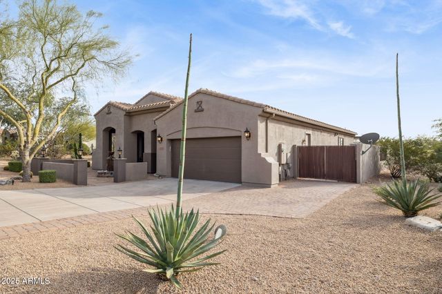 8721 E NANCE Street E, Mesa, AZ 85207