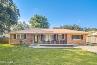 119 W 3rd Street, Long Beach, MS 39560