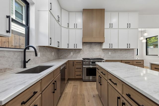 9030 Diceman Drive, Dallas, TX 75218