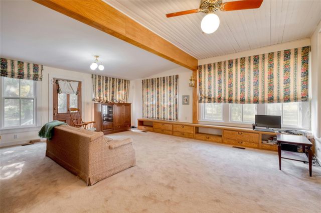 541 N Main Street, La Grange, TX 78945