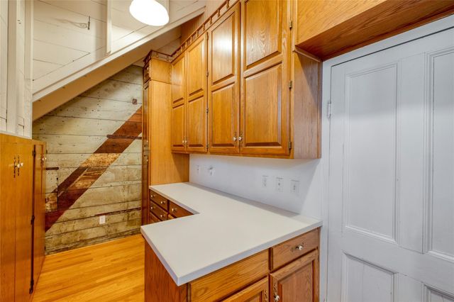 541 N Main Street, La Grange, TX 78945