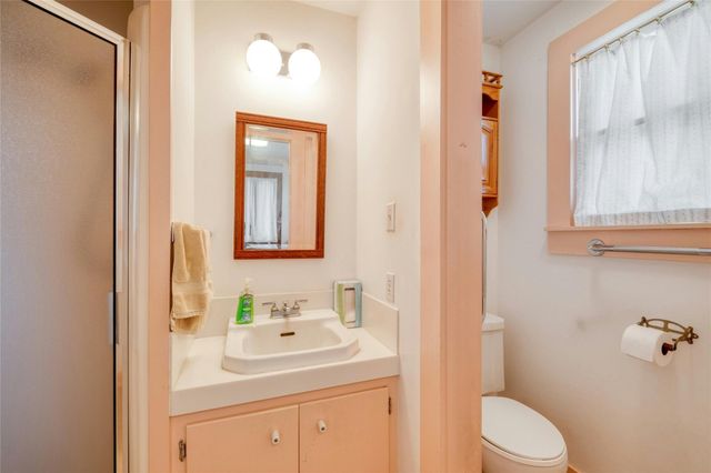 541 N Main Street, La Grange, TX 78945