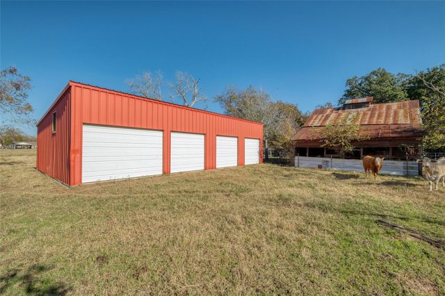 541 N Main Street, La Grange, TX 78945