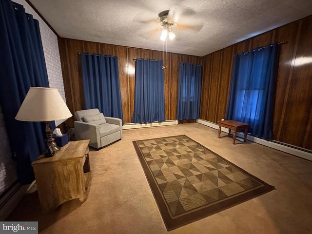 39 FRANKLIN ST, Penns Grove, NJ 08069