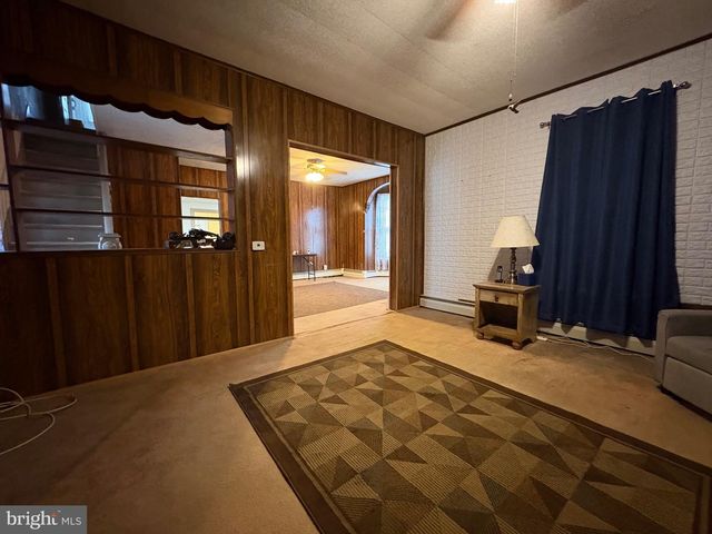 39 FRANKLIN ST, Penns Grove, NJ 08069