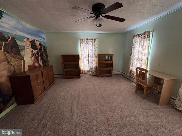 39 FRANKLIN ST, Penns Grove, NJ 08069