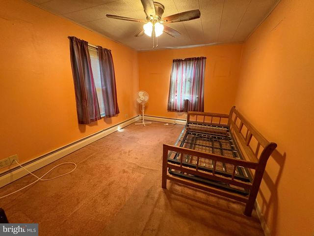 39 FRANKLIN ST, Penns Grove, NJ 08069