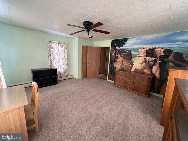 39 FRANKLIN ST, Penns Grove, NJ 08069