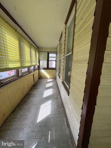 39 FRANKLIN ST, Penns Grove, NJ 08069