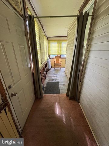 39 FRANKLIN ST, Penns Grove, NJ 08069