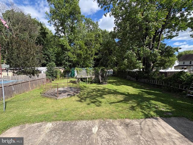 39 FRANKLIN ST, Penns Grove, NJ 08069