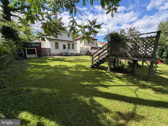 39 FRANKLIN ST, Penns Grove, NJ 08069