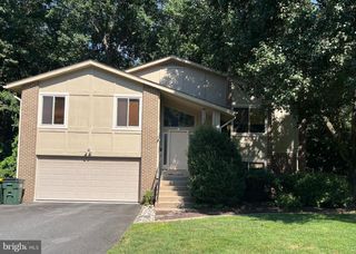 9432 TALISMAN DR, Vienna, VA 22182