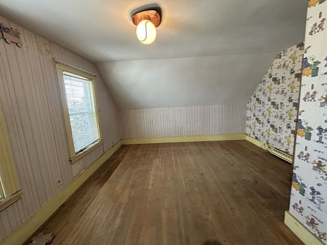 29 Oakland Ave, Everett, MA 02149
