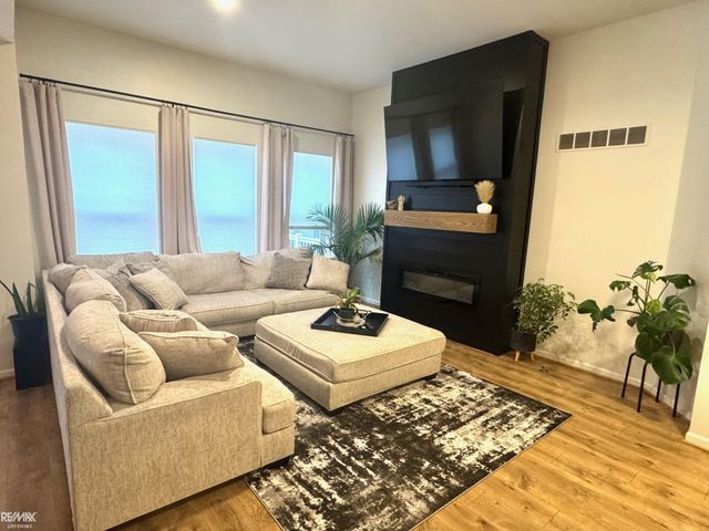 57421 River Oaks Drive, New Haven, MI 48048