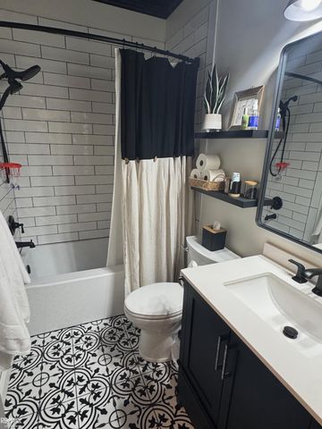 57421 River Oaks Drive, New Haven, MI 48048