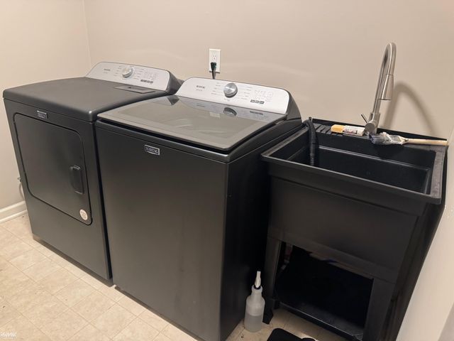 57421 River Oaks Drive, New Haven, MI 48048