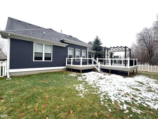 57421 River Oaks Drive, New Haven, MI 48048