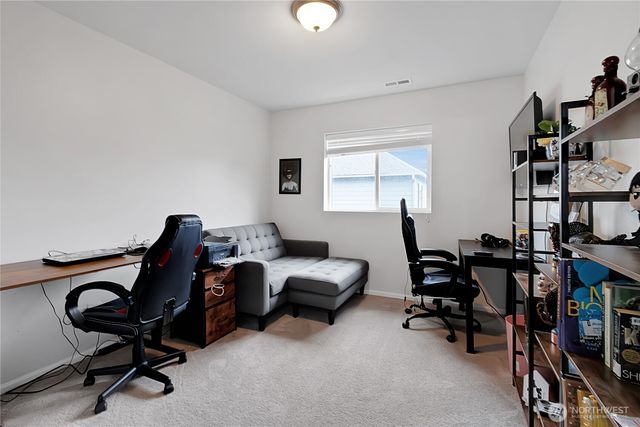 19123 E 110th Avenue Ct E, Puyallup, WA 98374