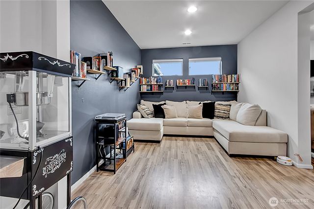 19123 E 110th Avenue Ct E, Puyallup, WA 98374