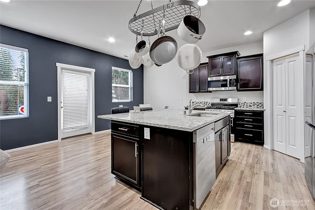 19123 E 110th Avenue Ct E, Puyallup, WA 98374