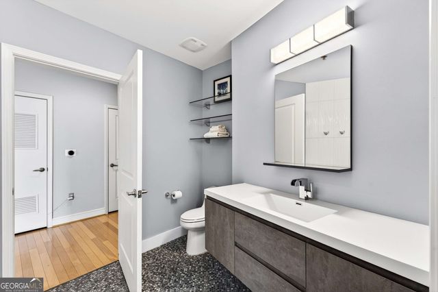 950 W Peachtree Street NW 1011, Atlanta, GA 30309