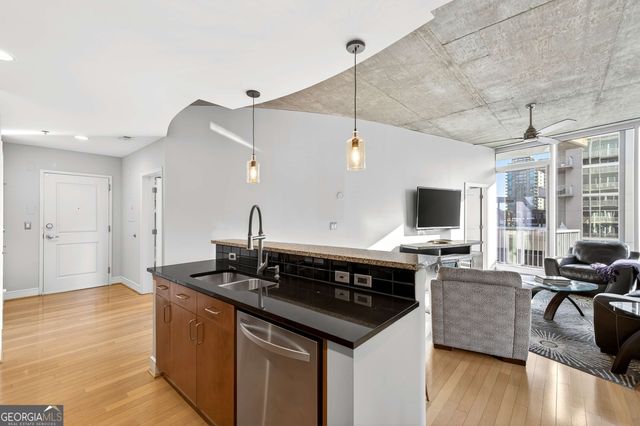 950 W Peachtree Street NW 1011, Atlanta, GA 30309