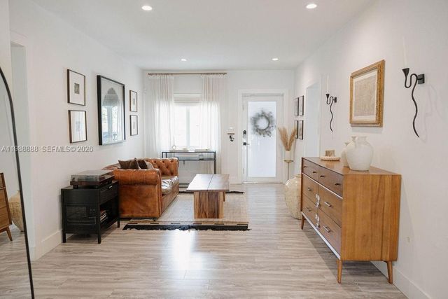 3205 SW 68th Ave 0, Miami, FL 33155