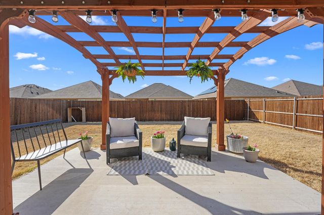 5028 Waterway Drive, Princeton, TX 75407