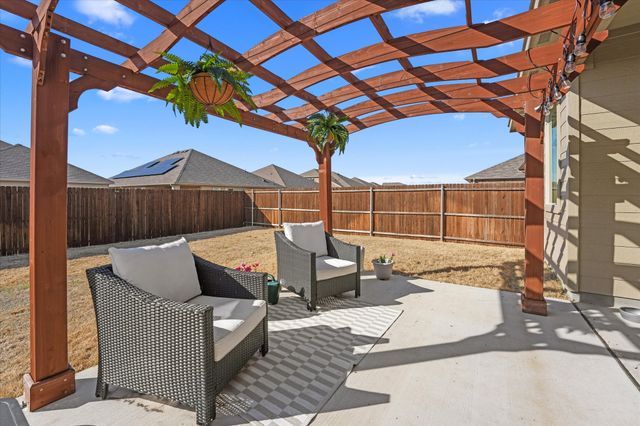 5028 Waterway Drive, Princeton, TX 75407