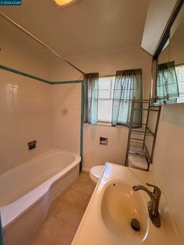 2344 Scenic Ave, Martinez, CA 94553