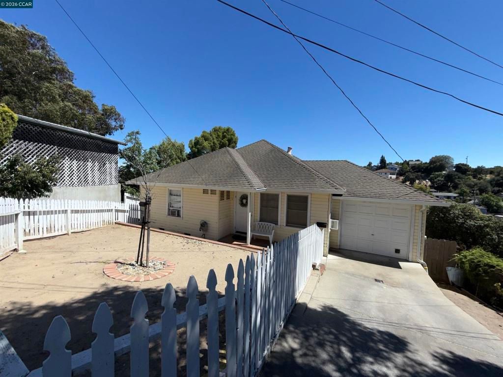 2344 Scenic Ave, Martinez, CA 94553