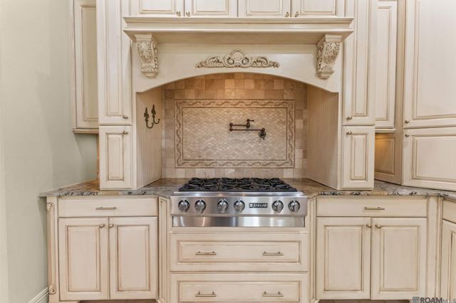 3165 Grand Field Ave, Baton Rouge, LA 70810