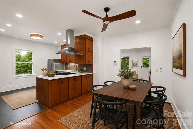 385 Chunns Cove Road, Asheville, NC 28805