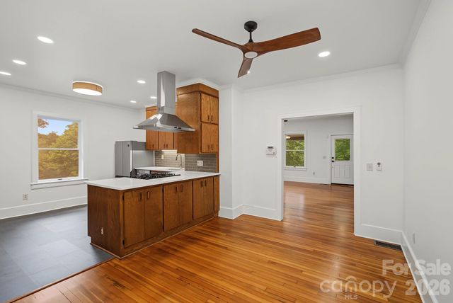 385 Chunns Cove Road, Asheville, NC 28805