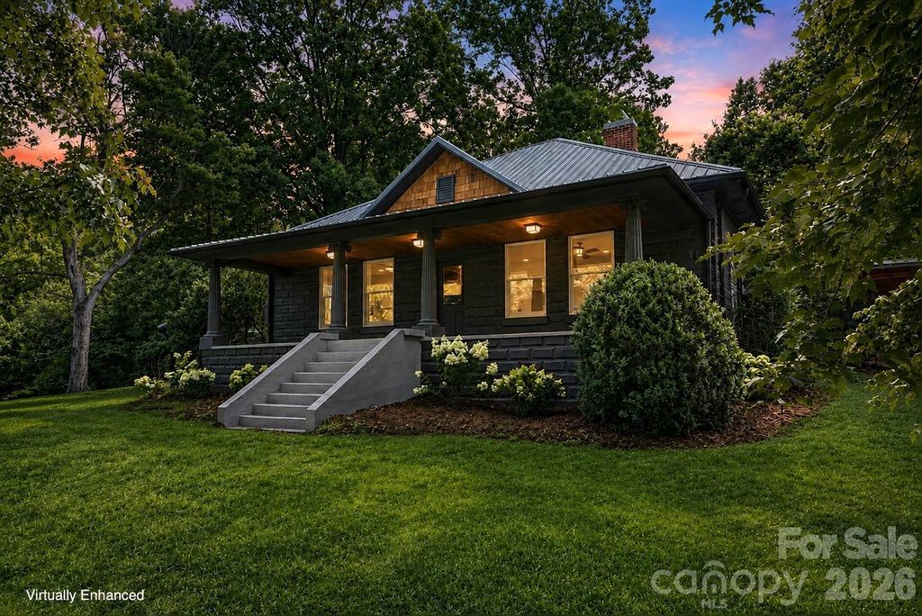 385 Chunns Cove Road, Asheville, NC 28805
