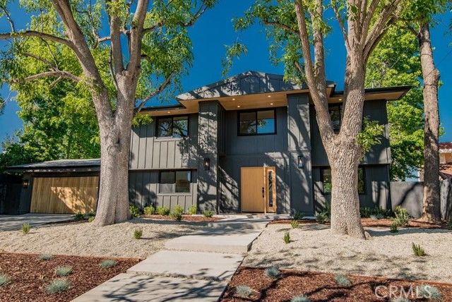 24245 Hatteras, Woodland Hills (los Angeles), CA 91367