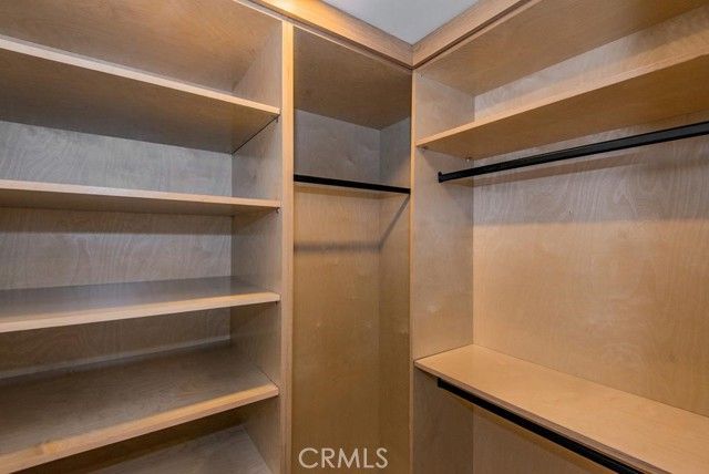 24245 Hatteras, Woodland Hills (los Angeles), CA 91367